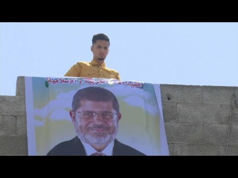شاهد غزة تنعى رحيل الرئيس المصري السابق محمد مرسي
