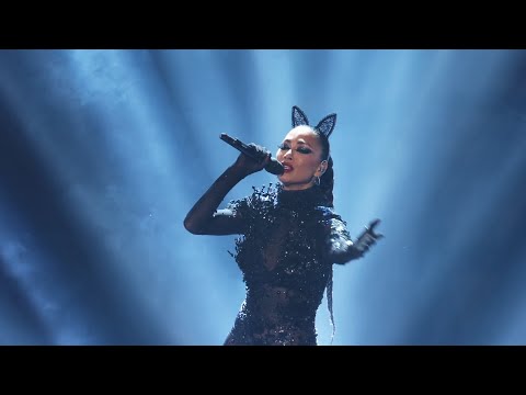 Nicole Scherzinger performs "Holding Out for a Hero" | The Masked Singer 9 (HD)