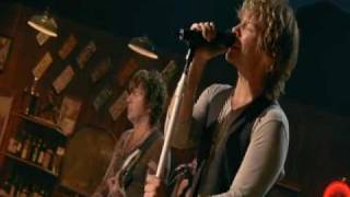 Bon Jovi - &#39;Till We Ain&#39;t Strangers Anymore (HQ Lost Highway Concert) 2007