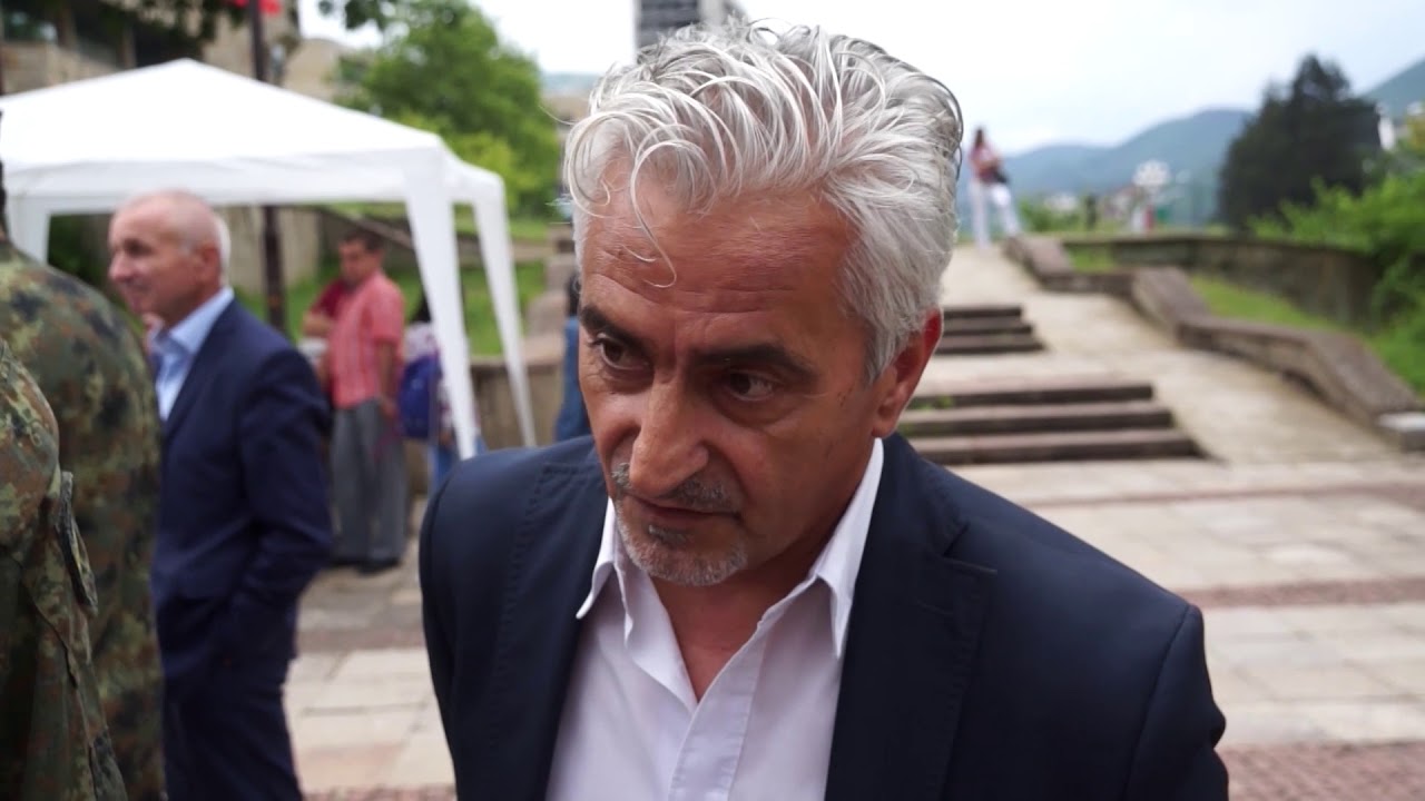 Колко са "мъже "днешните млади момчета? Защо само 40% успяват да минат изпитите на военните?