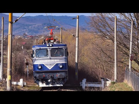 "Express-ul de Cacica" tractat de locomotiva EA546 (17.03.2020)