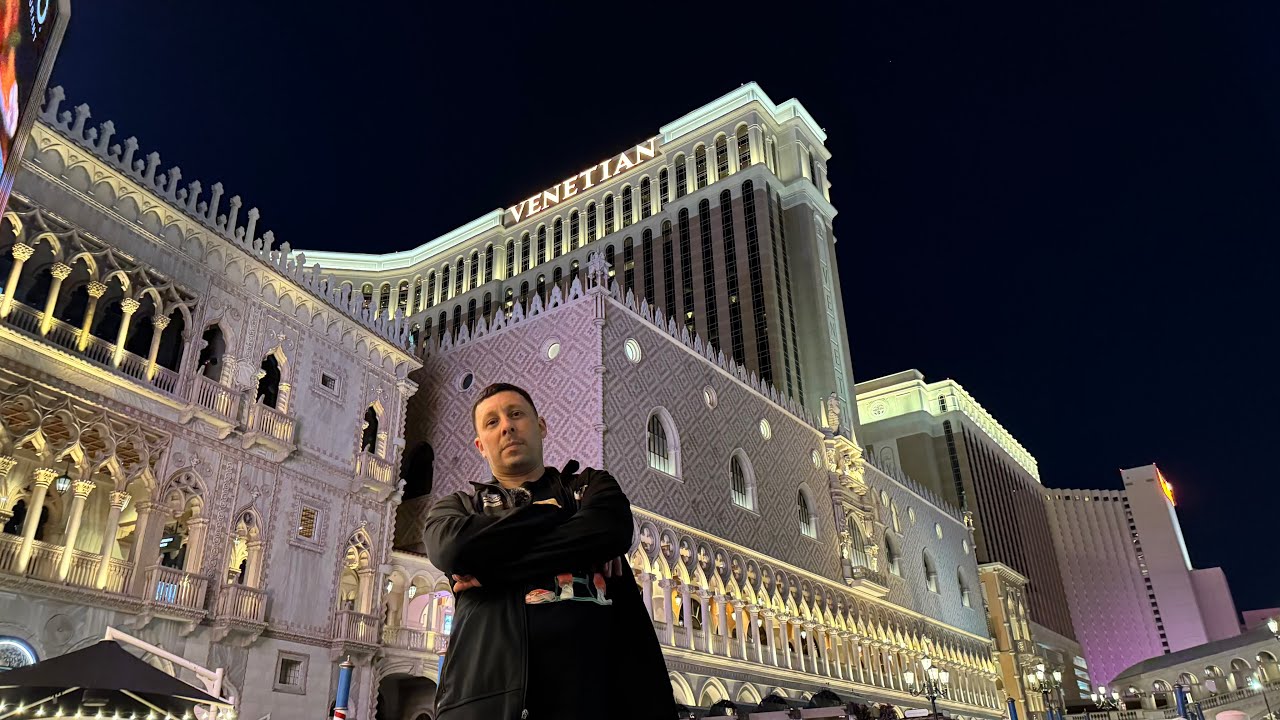 How casinos are cheating you. #casino #lasvegas #gambling #baccarat #shufflemaster