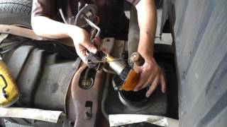 Ford Ranger Fuel Gauge Diagnosis Part 7 (Sending Unit/Fuel Pump Removal)