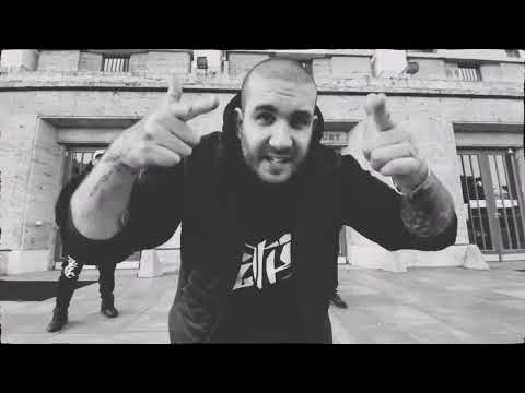 Mikec - Soukromý Vesmír Ft. Johny Jecker (Official Video)