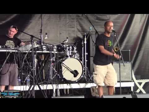 RASTAPLAS FESTIVAL pt4 \ unlisted fanatic ft paul fox - friend or enemy @ noordenplas 19-07-2014
