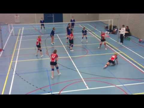 Volleybal Dames B'molen tegen Leevoc 3de set. 11-4-2013