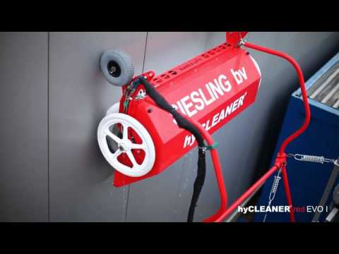 Fassadenreinigung mit hyCLEANER® red EVO I und EVO III