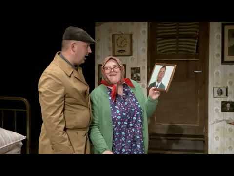 RETRO VIDEO 🙂 č. 92  - SVATA RODINKA (DSJP-Čadca) (divadelná hra)(režia Vlado Mores)