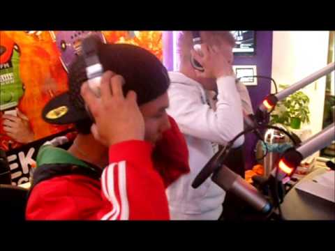 Rico Ft. Chelan  en Sho - Vuist omhoog