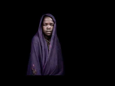 DJ Letlaka - Hlekelela (feat. Afrikayla & Afrika Capriccio)