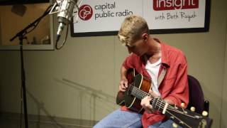 Tom Brosseau plays "Slipping Away"