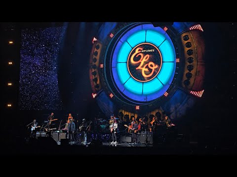 Jeff Lynne's ELO- (with Dhani Harrison) End Of The Line (Co-op Live Manchester 09/07/2025)