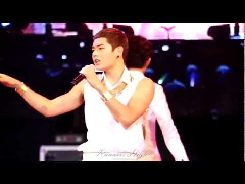 [Fancam] 120901 ZE:A Dongjun - Phoenix (컬투쇼 공개방송)