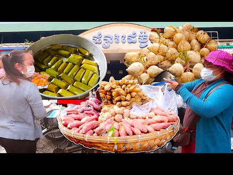 Phsar Depo or Depo Market in Phnom Penh in The Morning