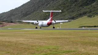 preview picture of video 'Lord Howe Island approach and landing'