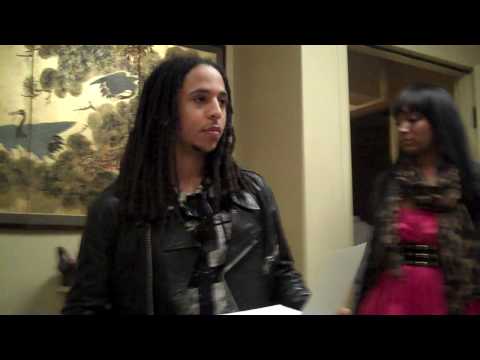 Nas' Band "Mulatto" doesn't know the Set!!!!