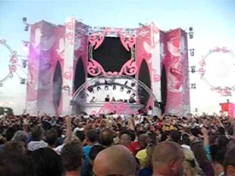 Extrema Outdoor 2009 - Housequake