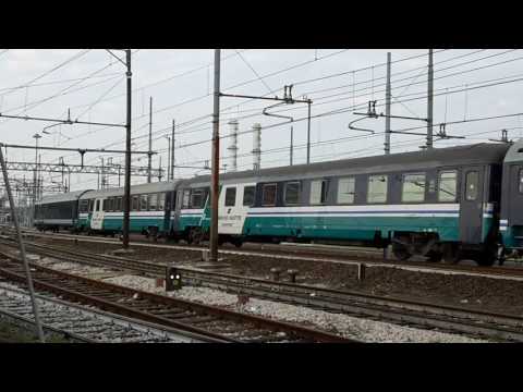 E 403 016 IN PARTENZA CON TRENO NOTTE  DA PIACENZA. (PC) 8 - 10 - 2016