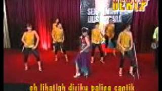 Download lagu Dewi yg pling manis mp3