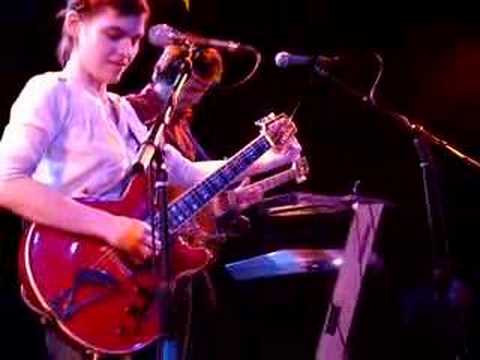 4/25 Kaki King - How You Guys Doing Banter @ The Roxy Theatre, West Hollywood, CA 03/26/08