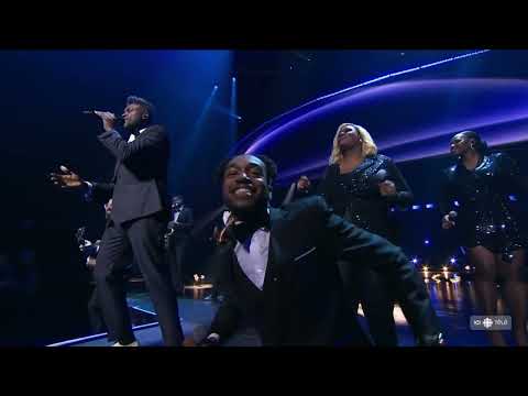 Gala Adisq 2022 - Corneille, Dashny Jules (Encre Rose, Parce Qu'on Vien De Loin)