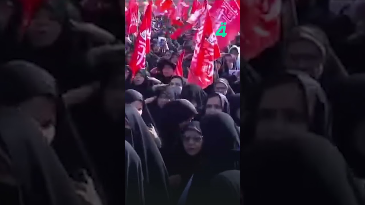 فيديو | عزف النشيد الوطني الإيراني أثناء مراسم تشييع جثمان المرشد علي الخامنئي