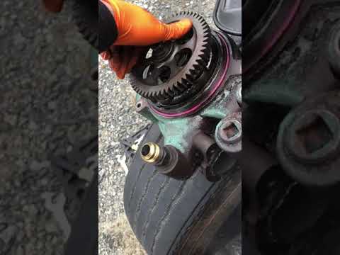 Detroit 14L Water Pump Removal