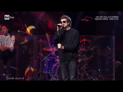 Franco126 canta Blue Jeans a Radio2 Social Club - 26/04/2021