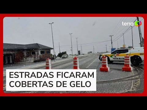 Highway in Santa Catarina is closed after heavy snowfall