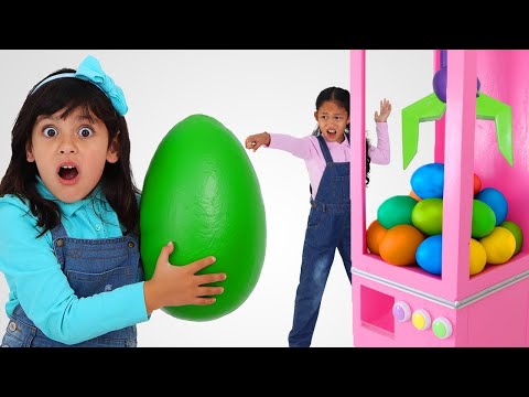 Ellie and Andrea Claw Machine and Squishy Slime Hunt Adventure