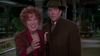 Bette Midler - Everything&#39;s Coming Up Roses