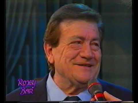 Henghel Gualdi plays J.Kern's - D.Harbach's "Smoke Gets In Your Eyes"