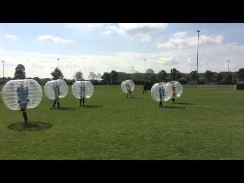 Vrouwen 1 Sparta'25 neemt afscheid van seizoen 2014-2015 met potje luchtvoetbal