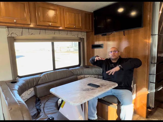 Preview image of Used 2018 Leprechaun 311FS Ford 450 (17U232397) youtube video