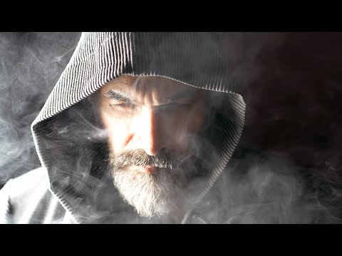 Uğur Işılak - Hainlerle Ekmeğimi Bölmem (Official Video)