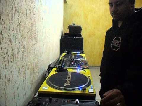 FRAGMA VS BRUNO MARS INTRO LOVE 2013.