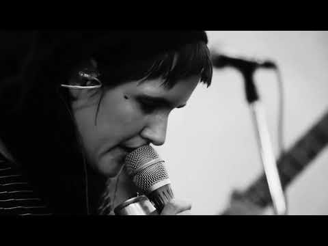 95bFM Drive Live: Princess Chelsea - The Forest