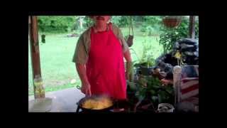 How to Cook A CAJUN Cush Cush, a Delicious Meal...AIEEE!