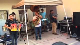 Y me voy a vengar julionAlvarez: pasados Dever