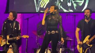 Patricia Vonne w/ Willie Nile Live in NYC “Run”