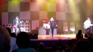 Cheap Trick- Never Had A Lot To Lose