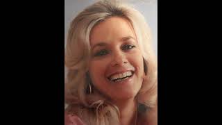 I&#39;m All Wrapped Up In You - ( 1976 ) - Connie Smith