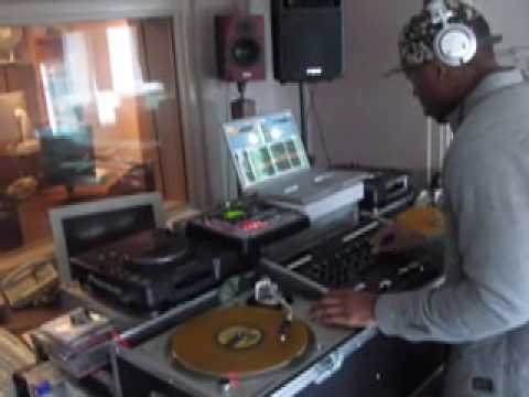 DJ P-PLUS on the New FLOW 93.5's Midday Mix