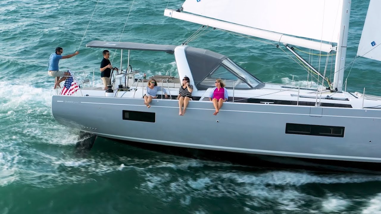 Trailer Oceanis Yacht 54