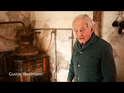 Distilling spirits at the Kymenhof farm in Embrach