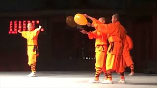 Video : China : Shaolin Temple 少林寺 monks performance