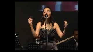 Yasemin Yurduşen - Yeşil yaprak arasında kırmızı gül goncası ( Elazığ Türküsü )