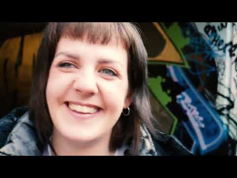 Hissy and the fits - All Guts no Glory!.mp4