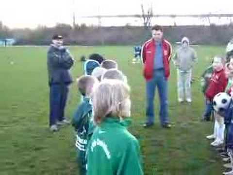 F2-Jugend: 1. Fc Union Berlin. Abklatschen