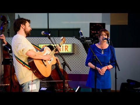 Blue Rose Code ft Karine Polwart - Edina (The Quay Sessions)